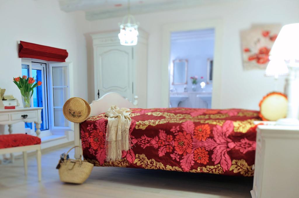Bed and Breakfast La Belle Saison Mollens  Zimmer foto