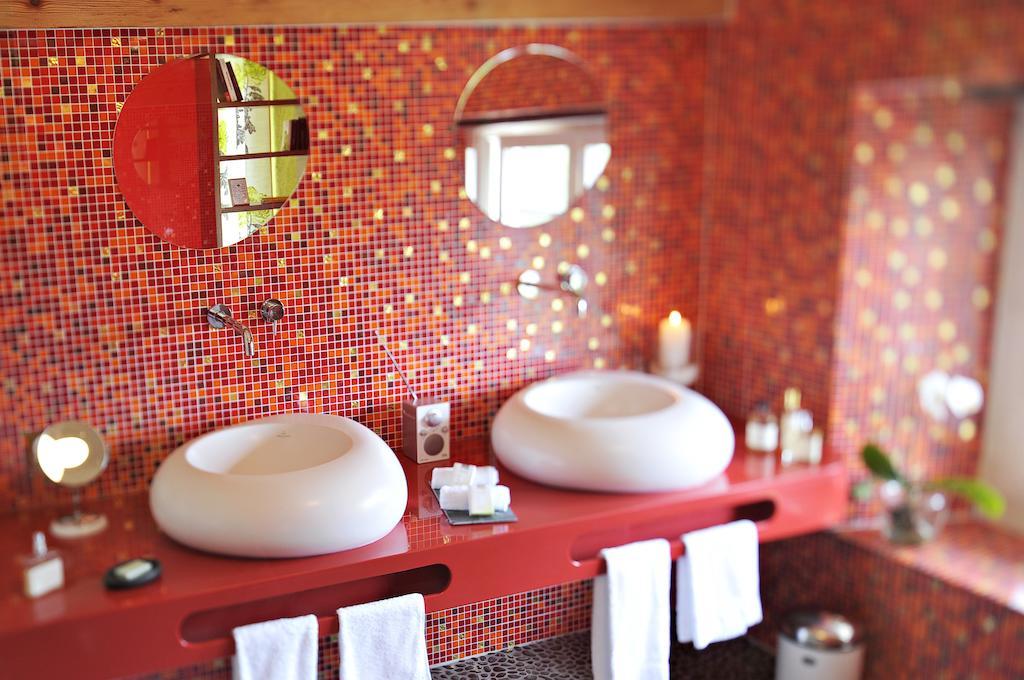 Bed and Breakfast La Belle Saison Mollens  Zimmer foto